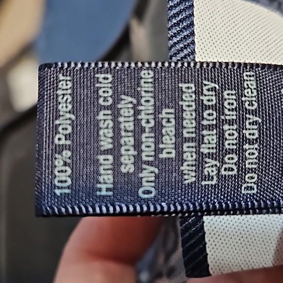 NWOT Daytrip Floral Mesh Top - Picture 8 of 8